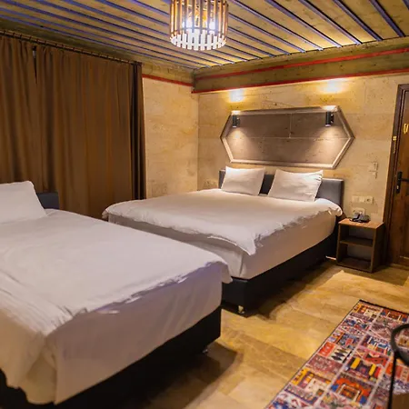 Uchisar Premium מלון *