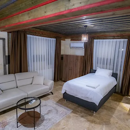 Uçhisar Premium Hotel *