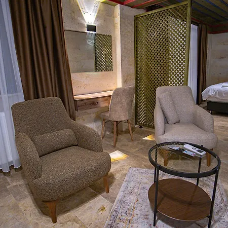 Uchisar Premium מלון *