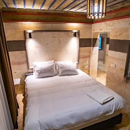 Uchisar Premium Hotel *