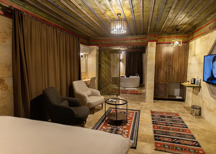 Uchisar Premium Hotel *