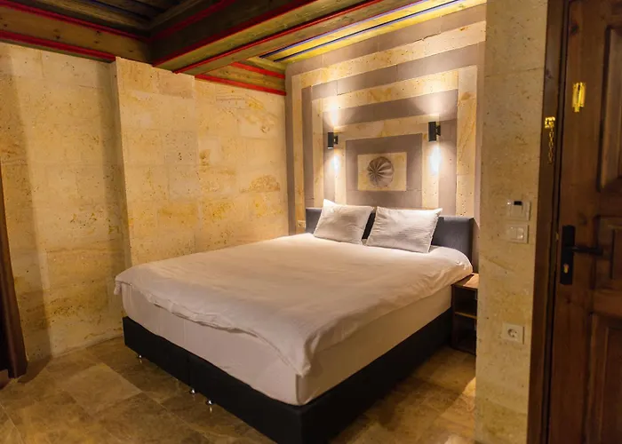 Uchisar Premium Hotel *