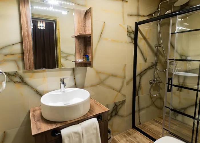 Hotel Uchisar Premium