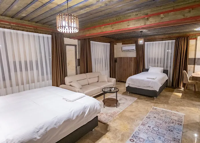 Hotel Uchisar Premium *