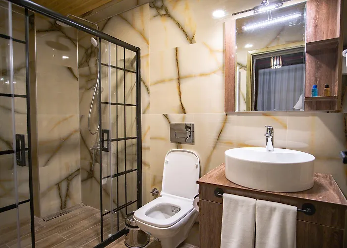 Hotel Uchisar Premium *