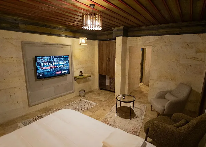 Uchisar Premium Hotel *