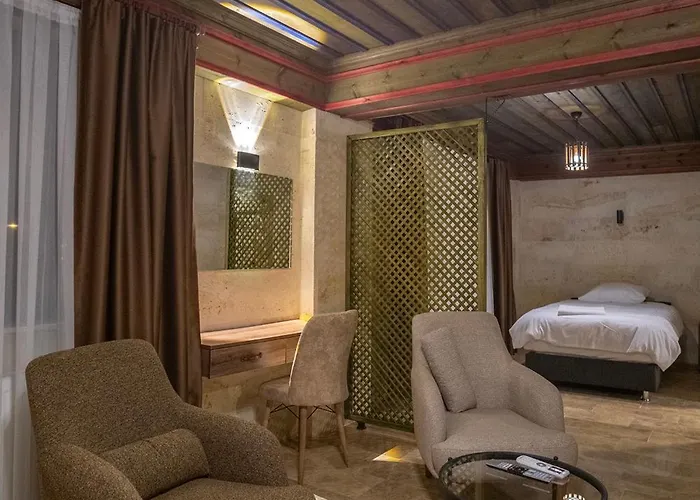 Uchisar Premium Hotel *