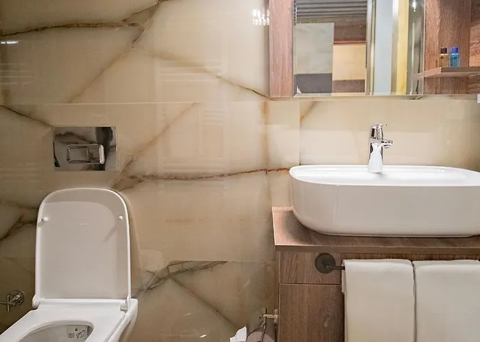 Hotel Uchisar Premium *